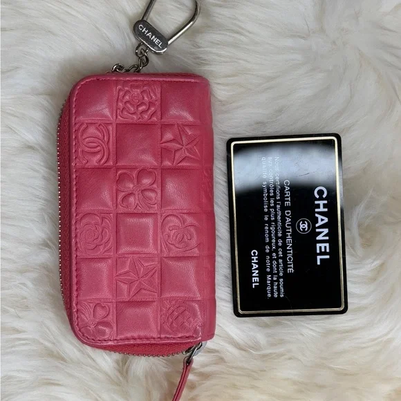 Chanel Mademoiselle Key Chain Card Holder Pink Leather With Silver Hardware - Picture 2 of 16